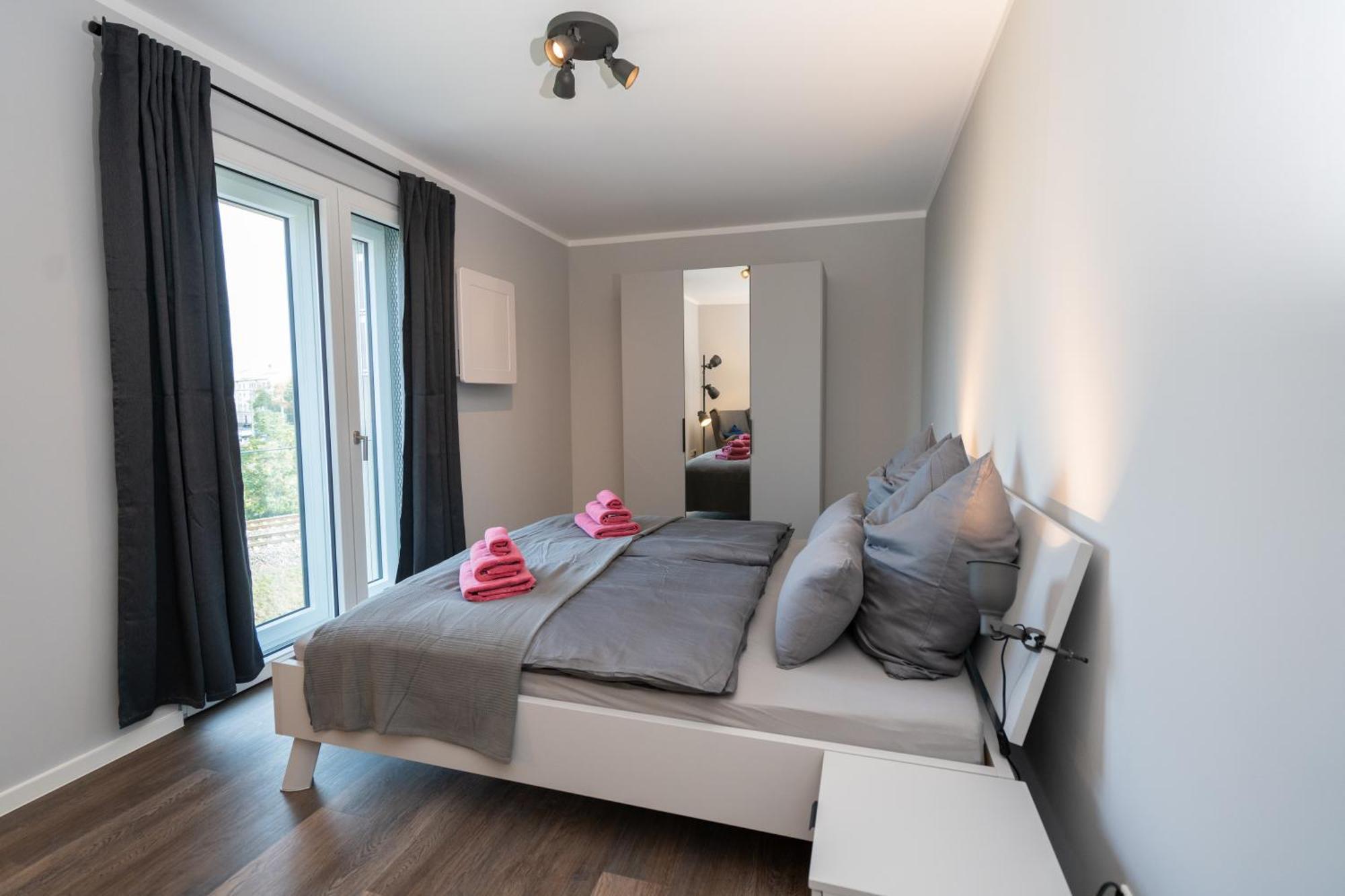 Cozy City Dream Apartment Mit Terrasse Und Parkplatz - 90M² Δρέσδη Εξωτερικό φωτογραφία