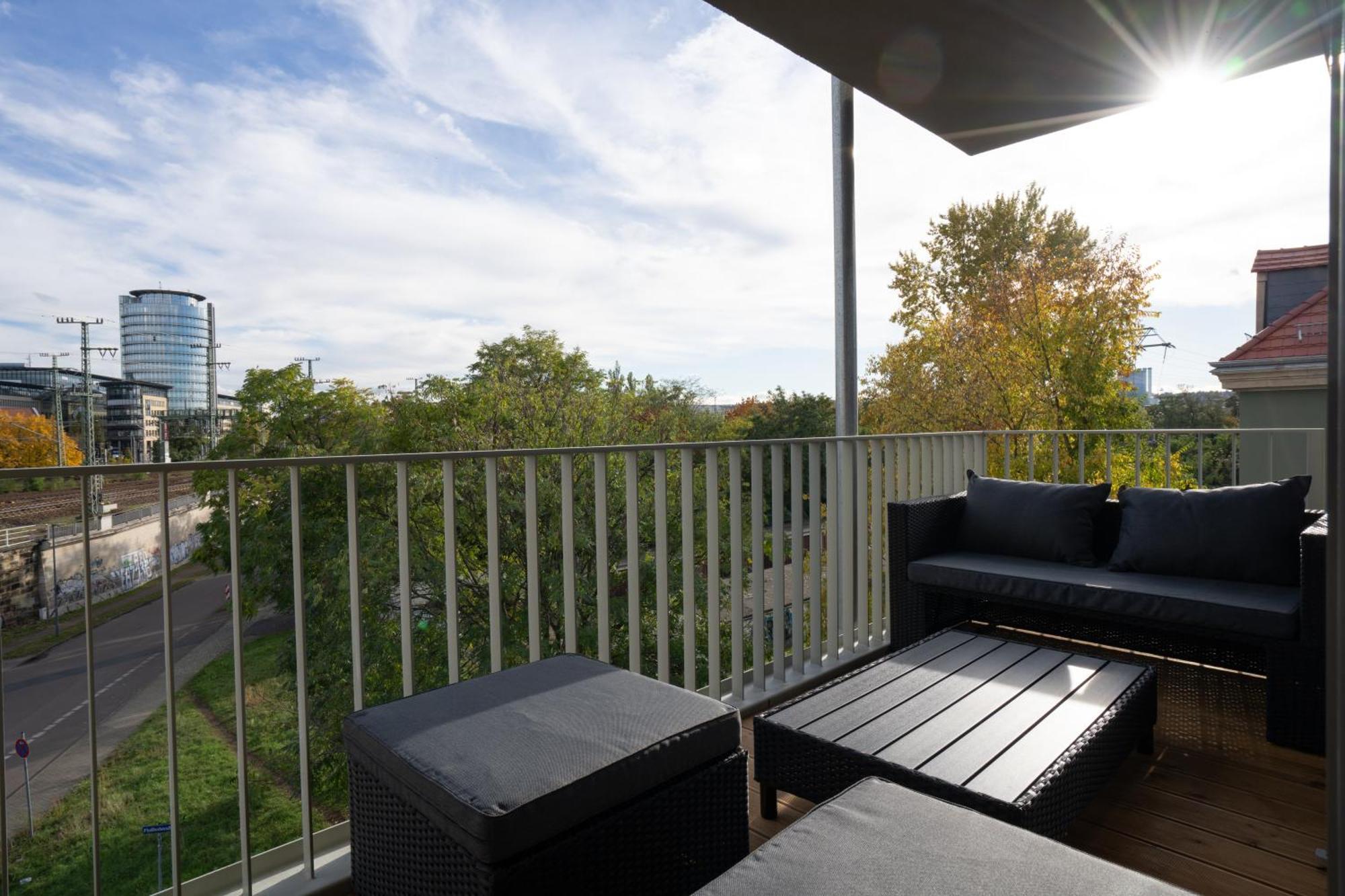 Cozy City Dream Apartment Mit Terrasse Und Parkplatz - 90M² Δρέσδη Εξωτερικό φωτογραφία